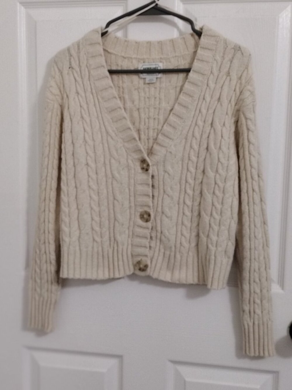 American Eagle Cable Knit Cardigan Small Cream Cropped Button Front Cozy Neutral - Picture 4 of 10